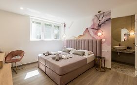 Diamond Luxury Rooms